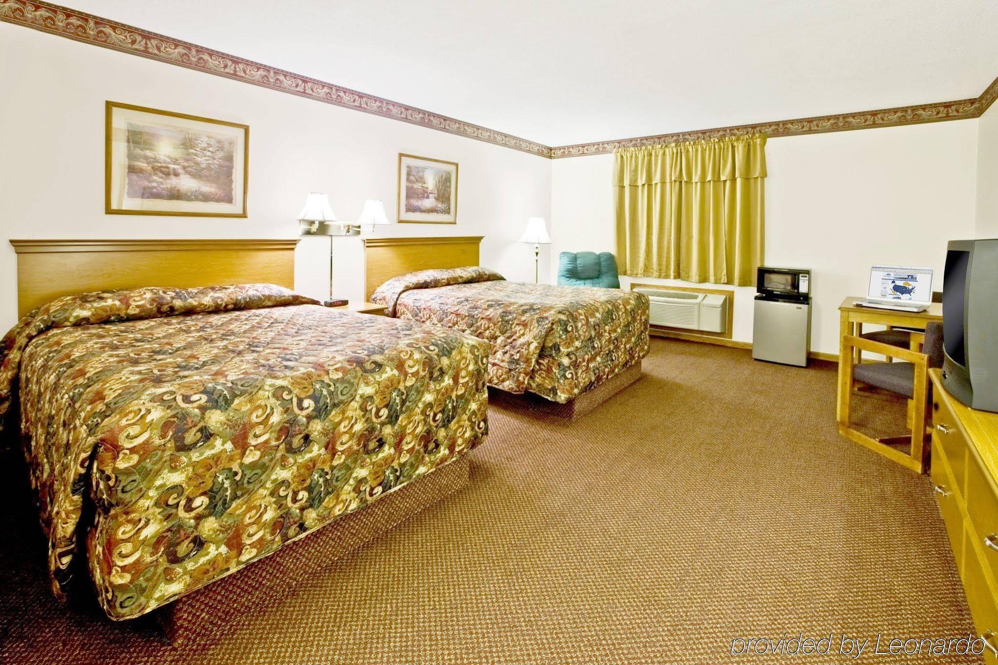 Americas Best Value Inn & Suites Thief River Falls Buitenkant foto
