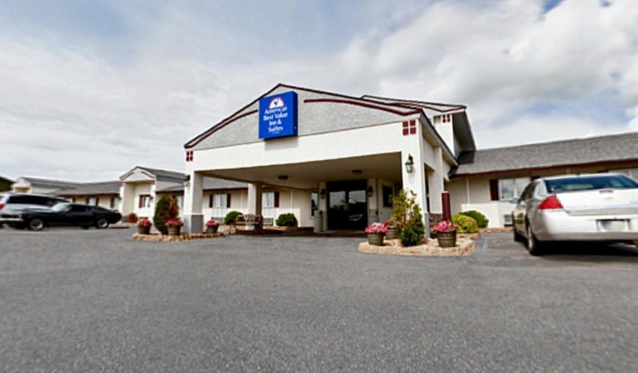 Americas Best Value Inn & Suites Thief River Falls Buitenkant foto