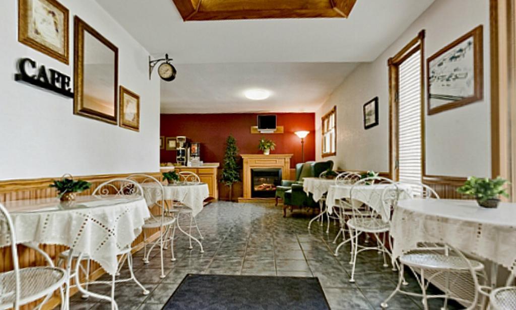 Americas Best Value Inn & Suites Thief River Falls Buitenkant foto