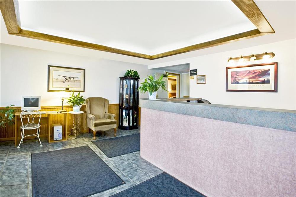 Americas Best Value Inn & Suites Thief River Falls Interieur foto